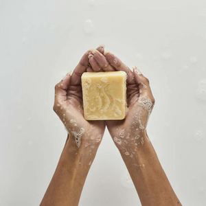 alott moisturising shampoo bar