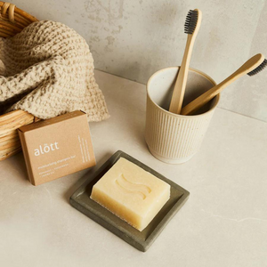 alott moisturising shampoo bar